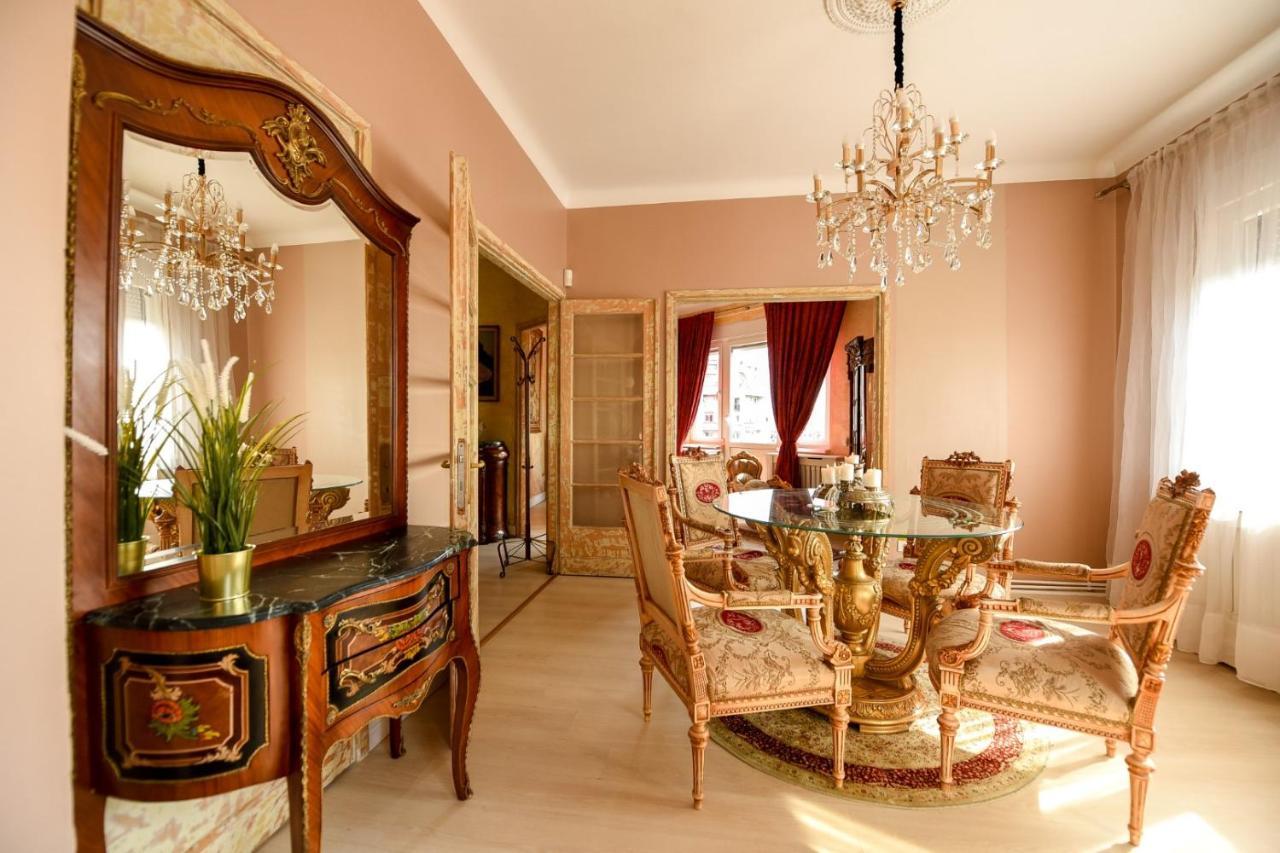 Baroque Splendor: Breathtaking Views & Design Bucharest Exterior photo