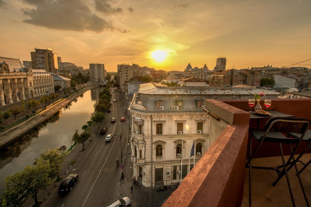 Baroque Splendor: Breathtaking Views & Design Bucharest Exterior photo
